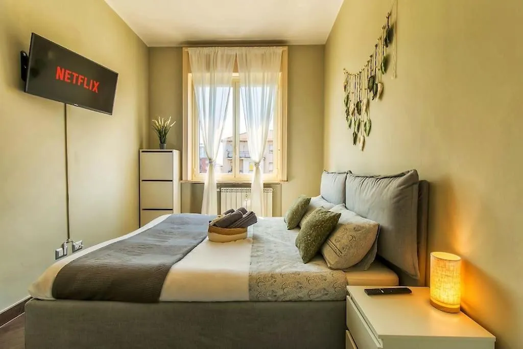 Exclusive & Strategic 2-Bedroom Apartment, 50M From M4 Mediolan