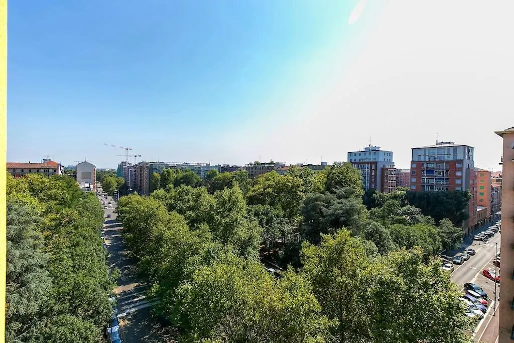 Apartament Exclusive & Strategic 2-Bedroom Apartment, 50M From M4 Mediolan
